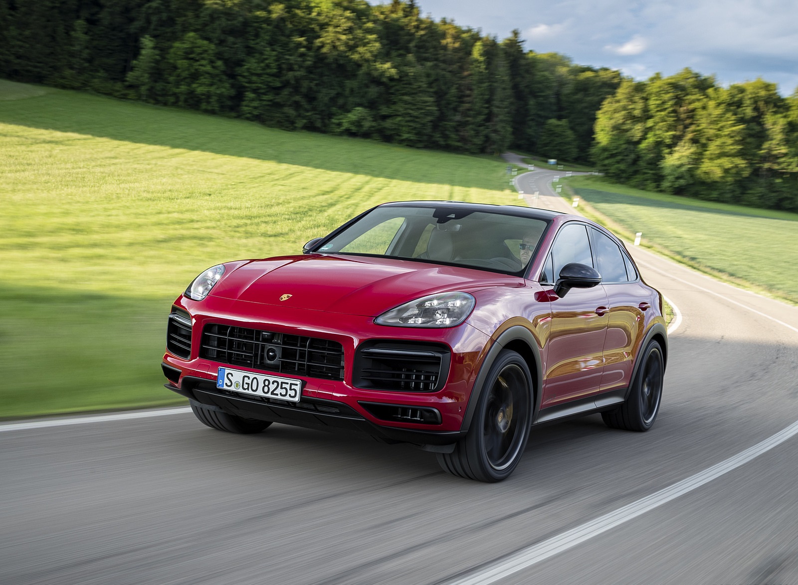 2021 Porsche Cayenne GTS Coupe (Color: Carmine Red) Front Three-Quarter Wallpapers (2)