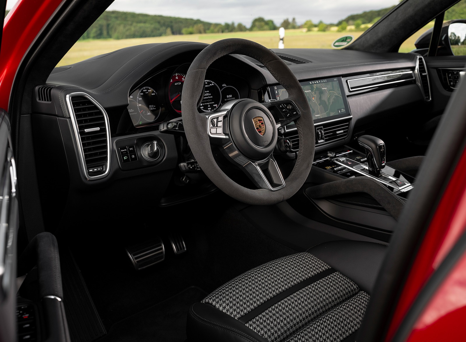 2021 Porsche Cayenne GTS Coupe (Color: Carmine Red) Interior Wallpapers #43 of 121