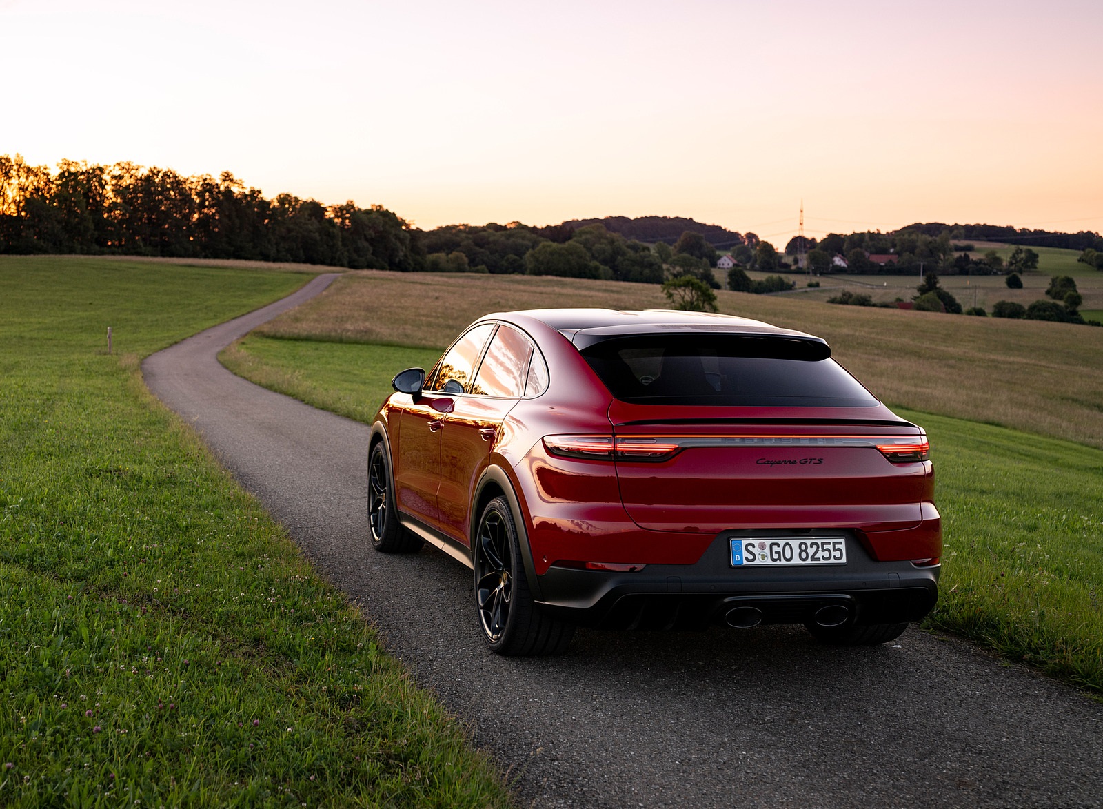 2021 Porsche Cayenne GTS Coupe (Color: Carmine Red) Rear Three-Quarter Wallpapers #29 of 121