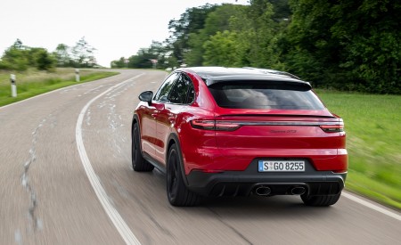 2021 Porsche Cayenne GTS Coupe (Color: Carmine Red) Rear Wallpapers 450x275 (10)