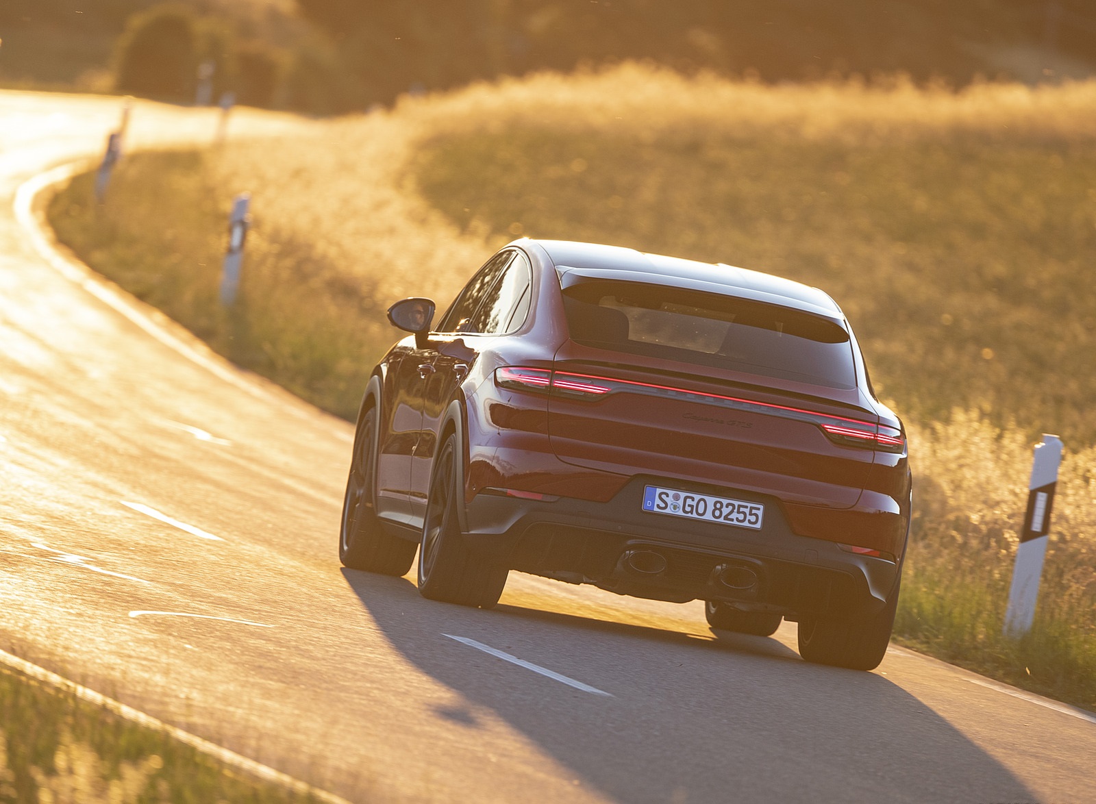 2021 Porsche Cayenne GTS Coupe (Color: Carmine Red) Rear Wallpapers #17 of 121