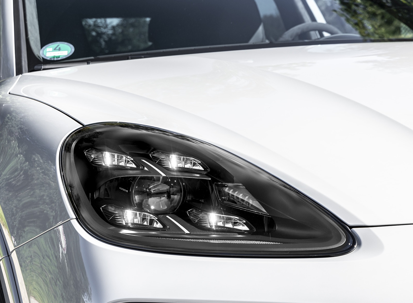 2021 Porsche Cayenne GTS Coupe (Color: Crayon) Headlight Wallpapers #99 of 121