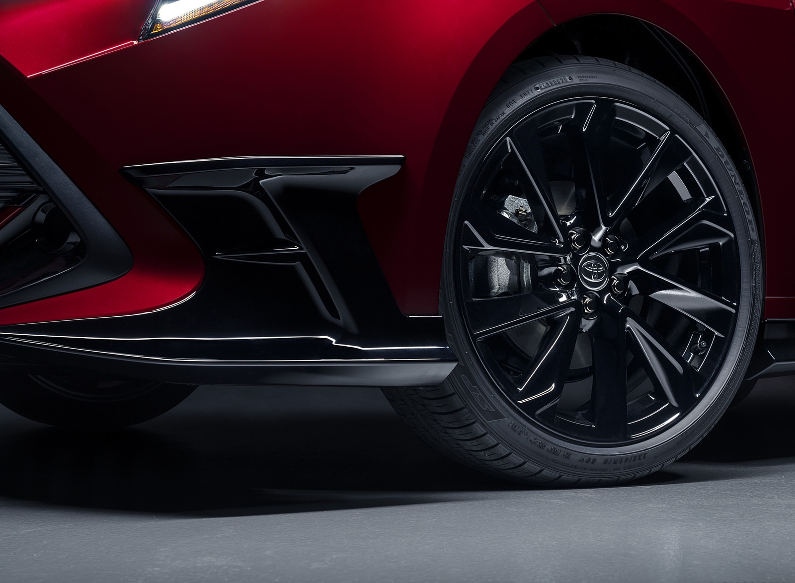 2021 Toyota Corolla Hatchback Special Edition Wheel Wallpapers (4)