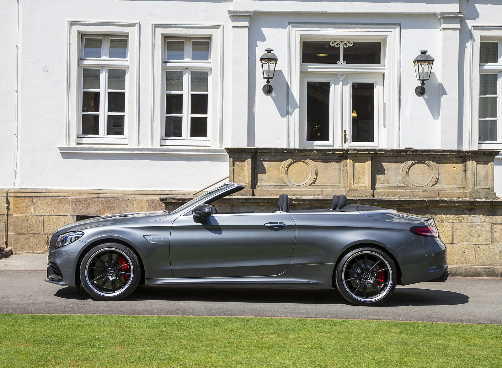 2019 Mercedes-AMG C 63 S Cabrio Side Wallpapers #35 of 74