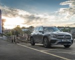 2020 Mercedes-Benz GLB 220d (UK-Spec) Front Three-Quarter Wallpapers 150x120