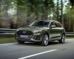 2021 Audi Q5 (Color: District Green) Front Three-Quarter Wallpapers 150x120 (2)