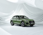 2021 Audi Q5 (Color: District Green) Front Three-Quarter Wallpapers 150x120 (22)