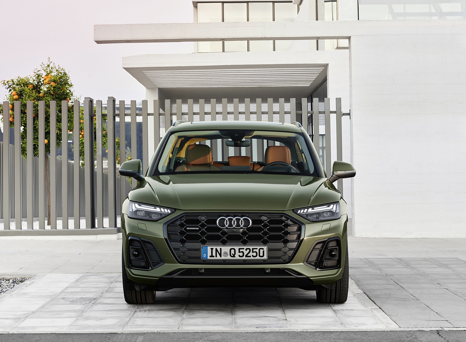 2021 Audi Q5 (Color: District Green) Front Wallpapers (7)