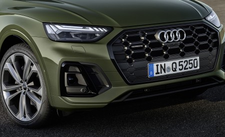 2021 Audi Q5 (Color: District Green) Headlight Wallpapers 450x275 (38)