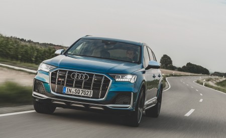 2021 Audi SQ7 (Color: Atoll Blue) Front Wallpapers  450x275 (44)