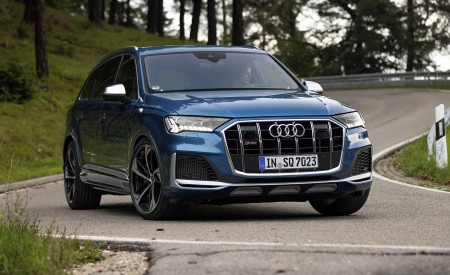 2021 Audi SQ7 (Color: Atoll Blue) Front Wallpapers 450x275 (47)