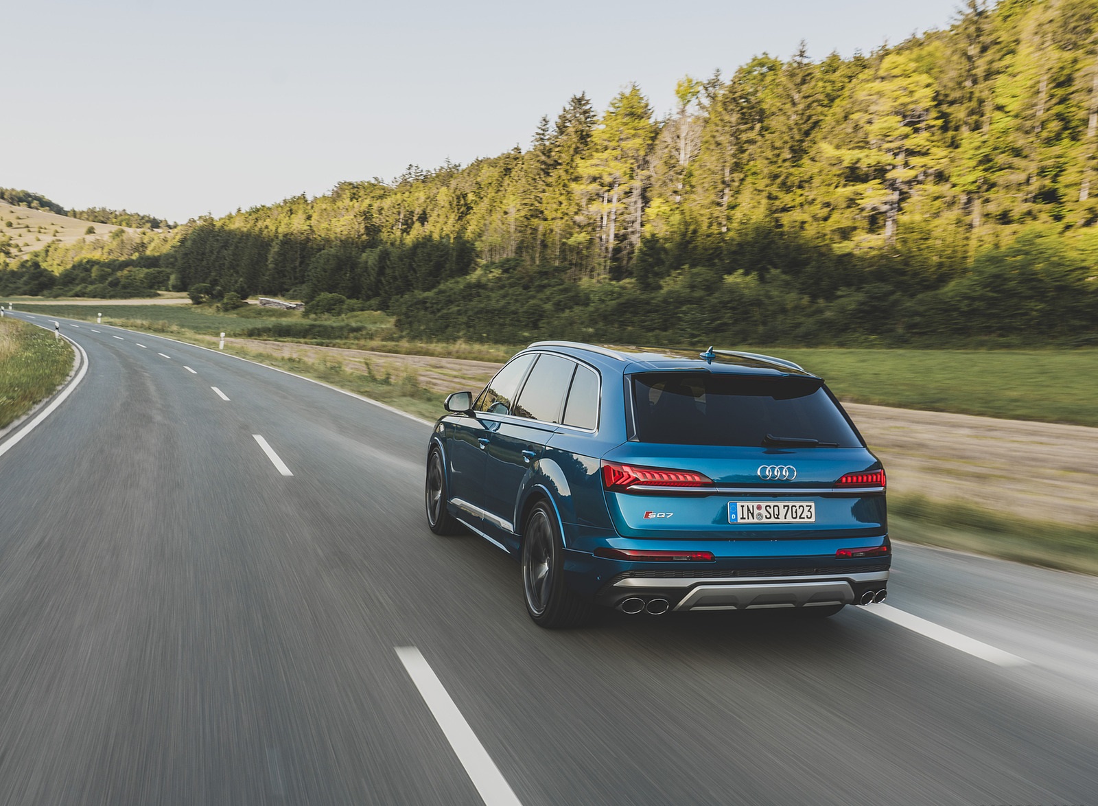 2021 Audi SQ7 (Color: Atoll Blue) Rear Wallpapers #46 of 65