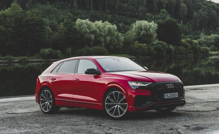 2021 Audi SQ8 (Color: Misano Red) Front Three-Quarter Wallpapers 450x275 (7)