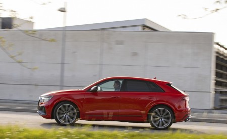 2021 Audi SQ8 (Color: Misano Red) Side Wallpapers 450x275 (5)