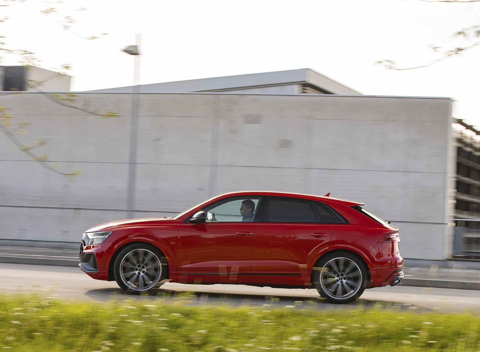 2021 Audi SQ8 (Color: Misano Red) Side Wallpapers #5 of 39