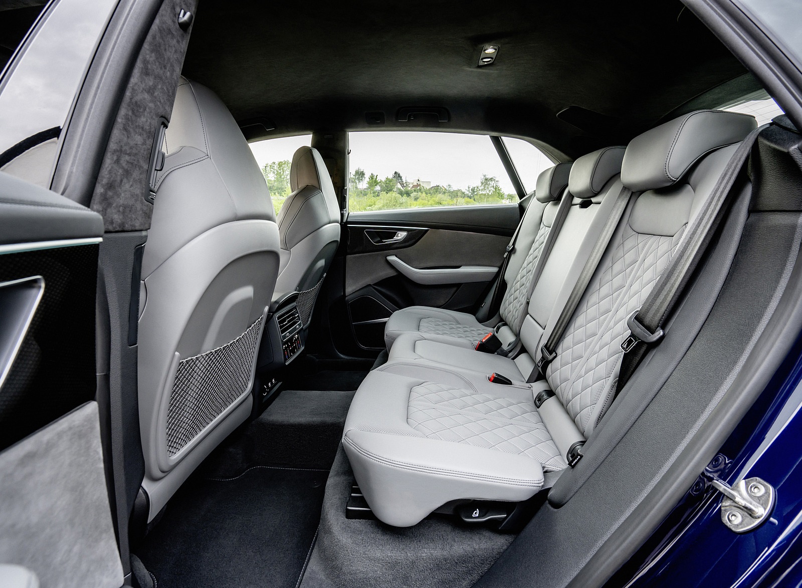 2021 Audi SQ8 TFSI Interior Rear Seats Wallpapers #32 of 39