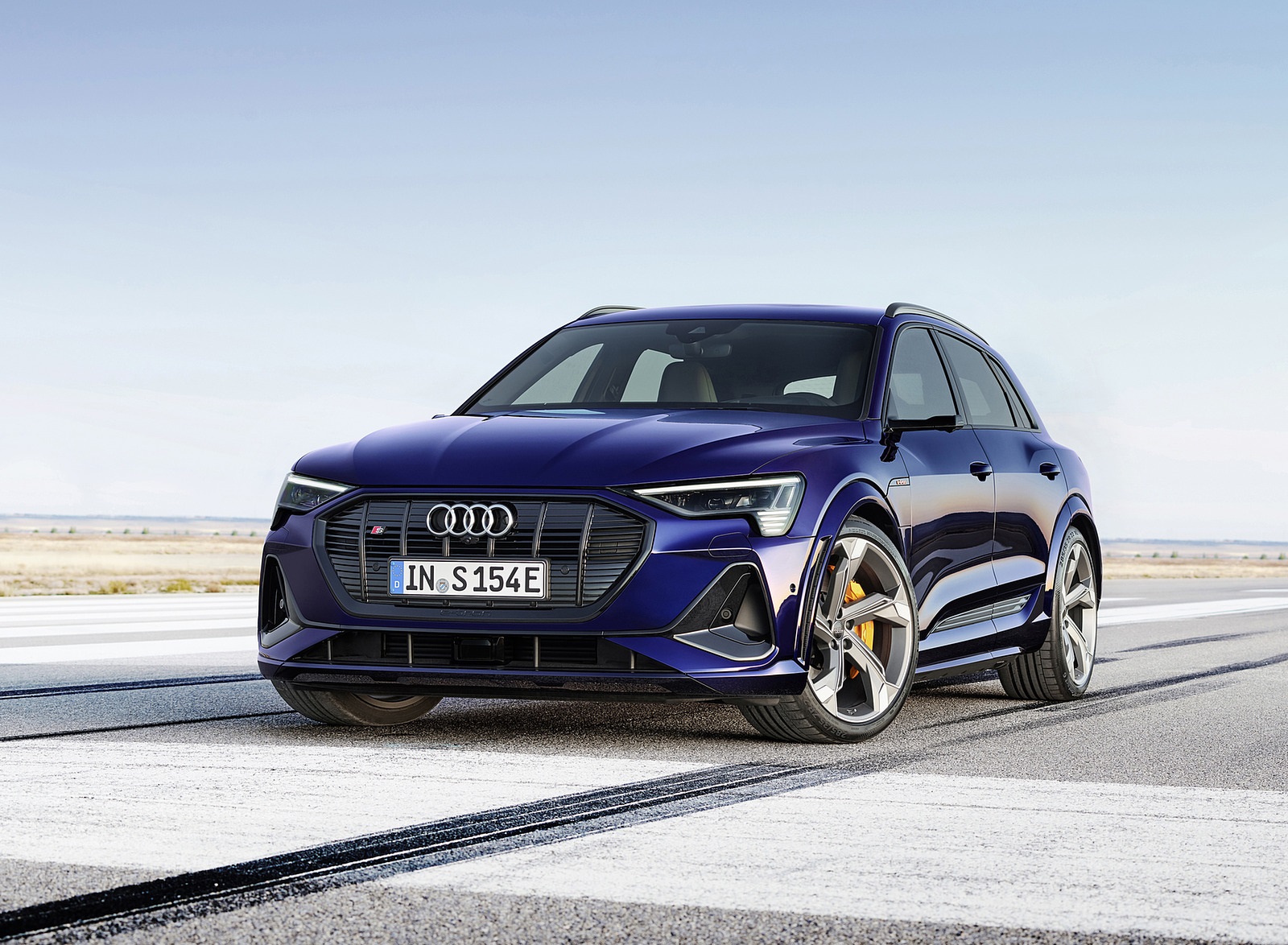 2021 Audi e-tron S (Color: Navarra Blue) Front Wallpapers #3 of 8