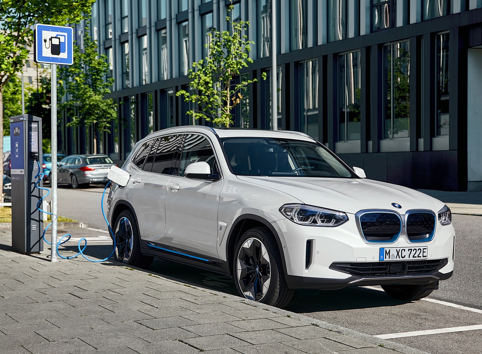 2021 BMW iX3 Charging Wallpapers #15 of 57