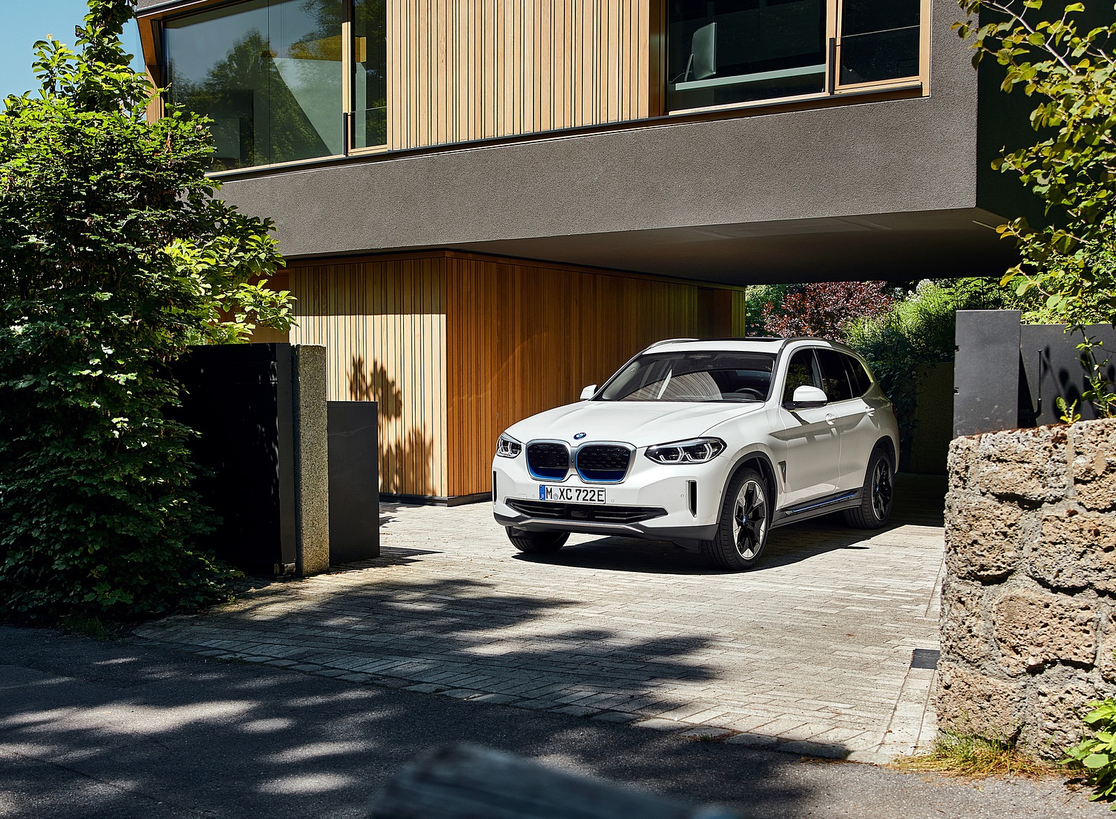 2021 BMW iX3 Front Three-Quarter Wallpapers #28 of 57