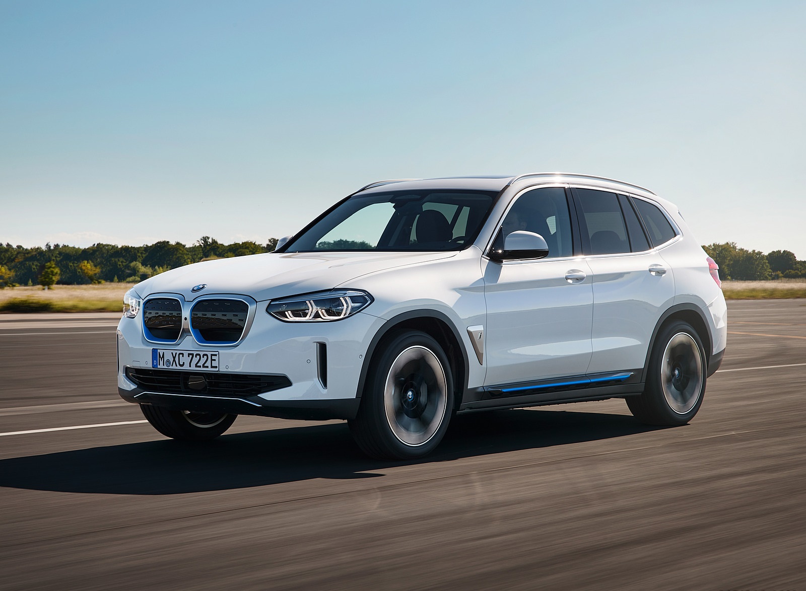 2021 BMW iX3 Front Three-Quarter Wallpapers (2)