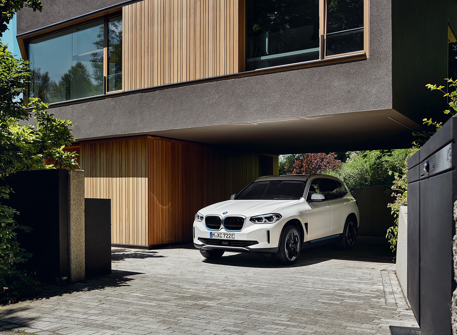 2021 BMW iX3 Front Three-Quarter Wallpapers #20 of 57