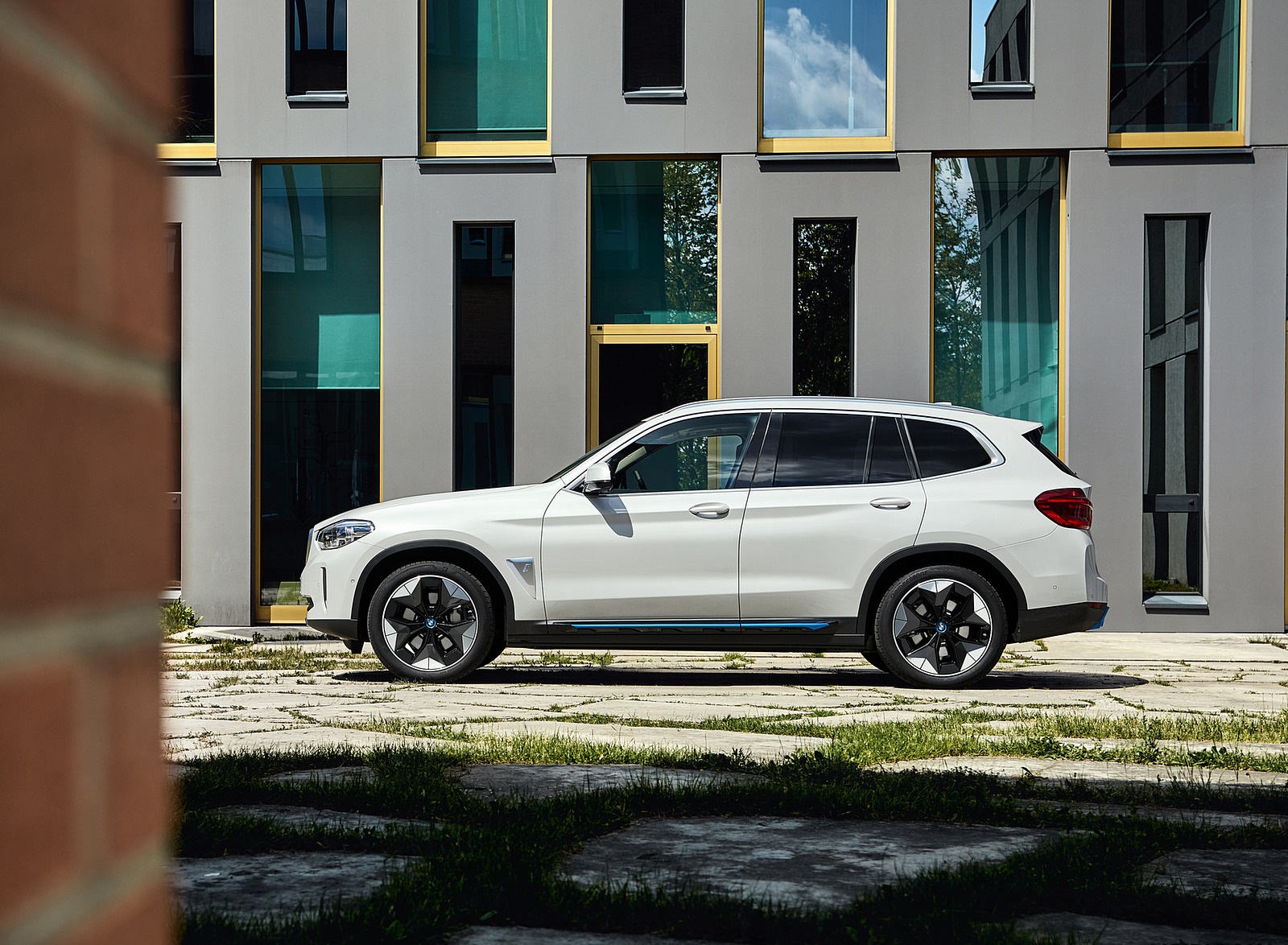 2021 BMW iX3 Side Wallpapers #23 of 57