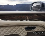 2021 Bentley Bentayga Hallmark Interior Detail Wallpapers 150x120 (29)
