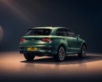 2021 Bentley Bentayga V8 (Color: Alpine Green) Rear Three-Quarter Wallpapers 150x120 (8)