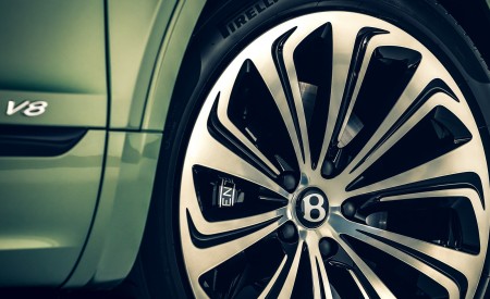 2021 Bentley Bentayga V8 (Color: Alpine Green) Wheel Wallpapers 450x275 (13)