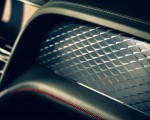 2021 Bentley Bentayga V8 Interior Detail Wallpapers 150x120 (18)
