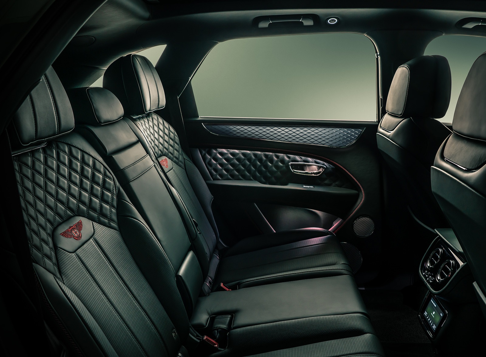 2021 Bentley Bentayga V8 Interior Rear Seats Wallpapers #16 of 32
