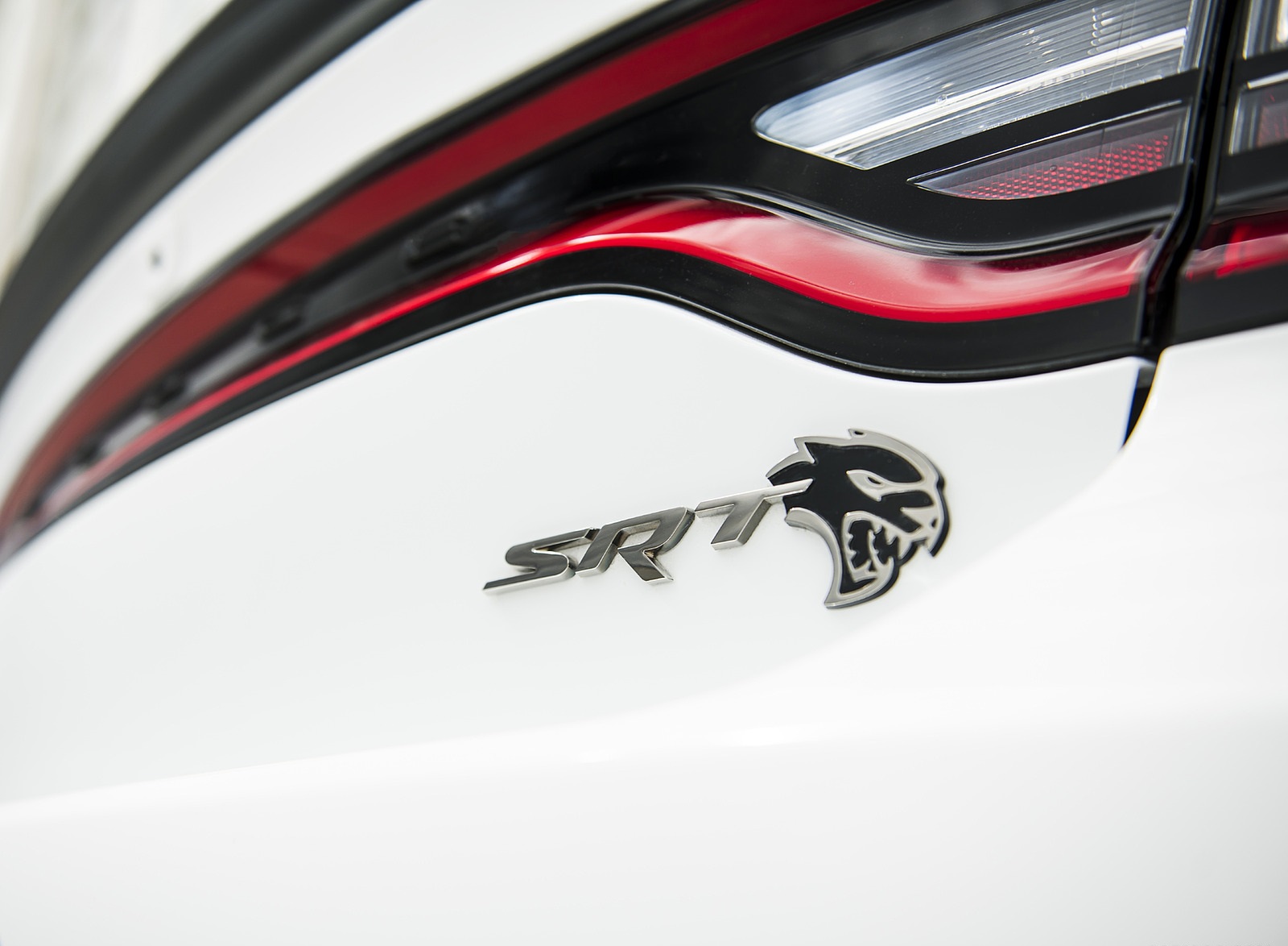 2021 Dodge Charger SRT Hellcat Redeye Badge Wallpapers (39) - NewCarCars.
