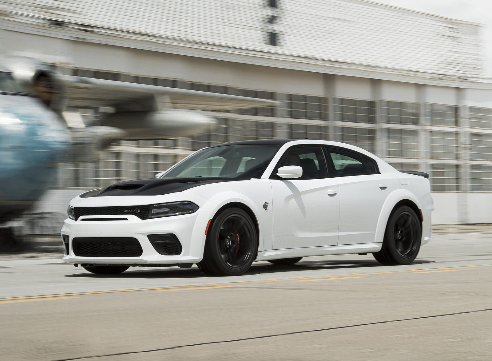 2021 Dodge Charger SRT Hellcat Redeye Front Three-Quarter Wallpapers #16 of 45