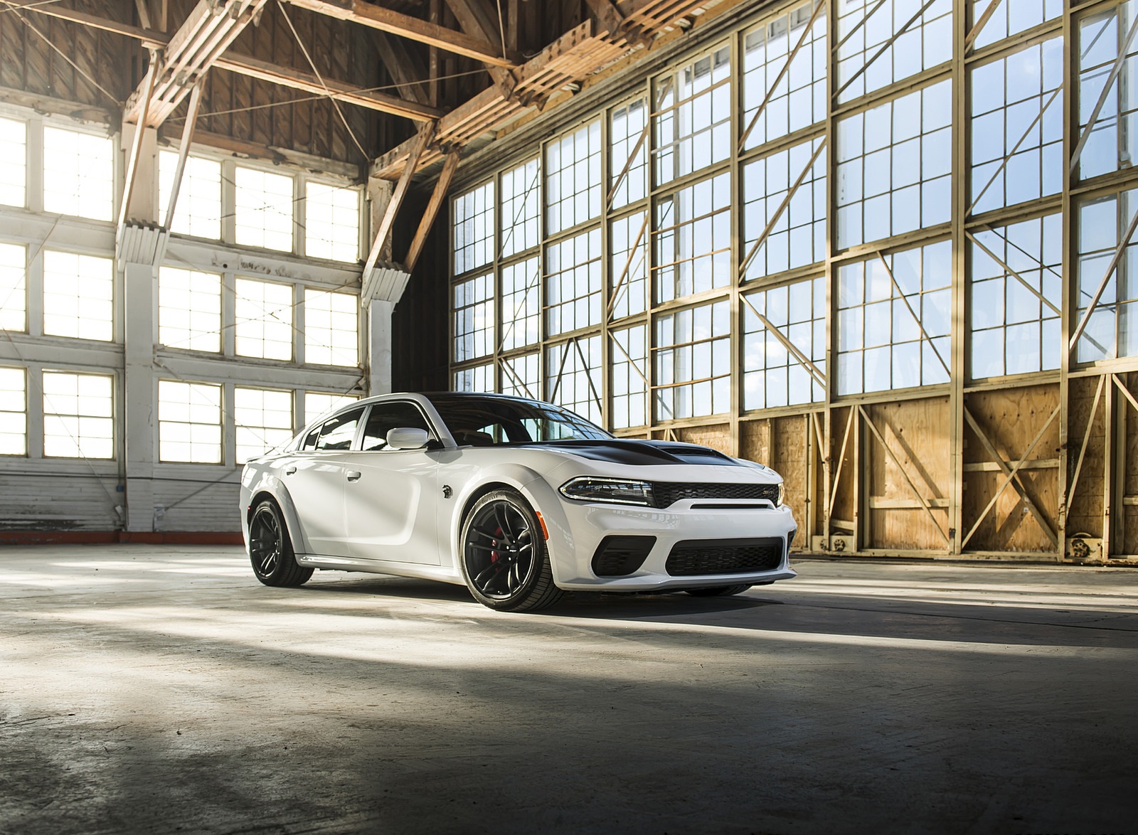 2021 Dodge Charger SRT Hellcat Redeye Front Three-Quarter Wallpapers #26 of 45