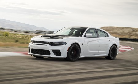 2021 Dodge Charger SRT Hellcat Redeye Front Three-Quarter Wallpapers 450x275 (3)