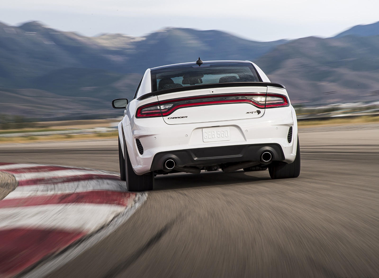 2021 Dodge Charger SRT Hellcat Redeye Rear Wallpapers (8)