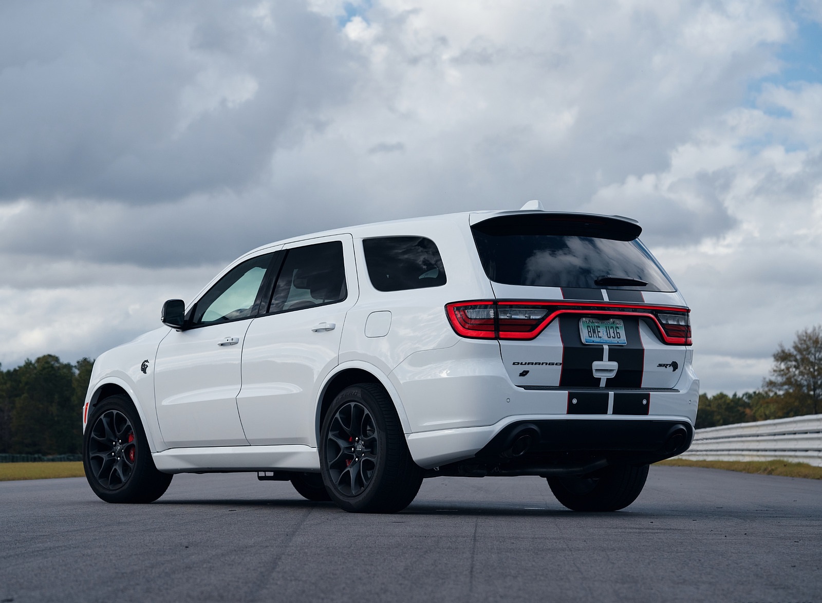 2021 Dodge Durango SRT Hellcat Rear Three-Quarter Wallpapers #38 of 107