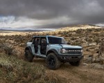 2021 Ford Bronco Badlands Four-Door (Color: Cactus Gray) Front Three-Quarter Wallpapers  150x120 (2)