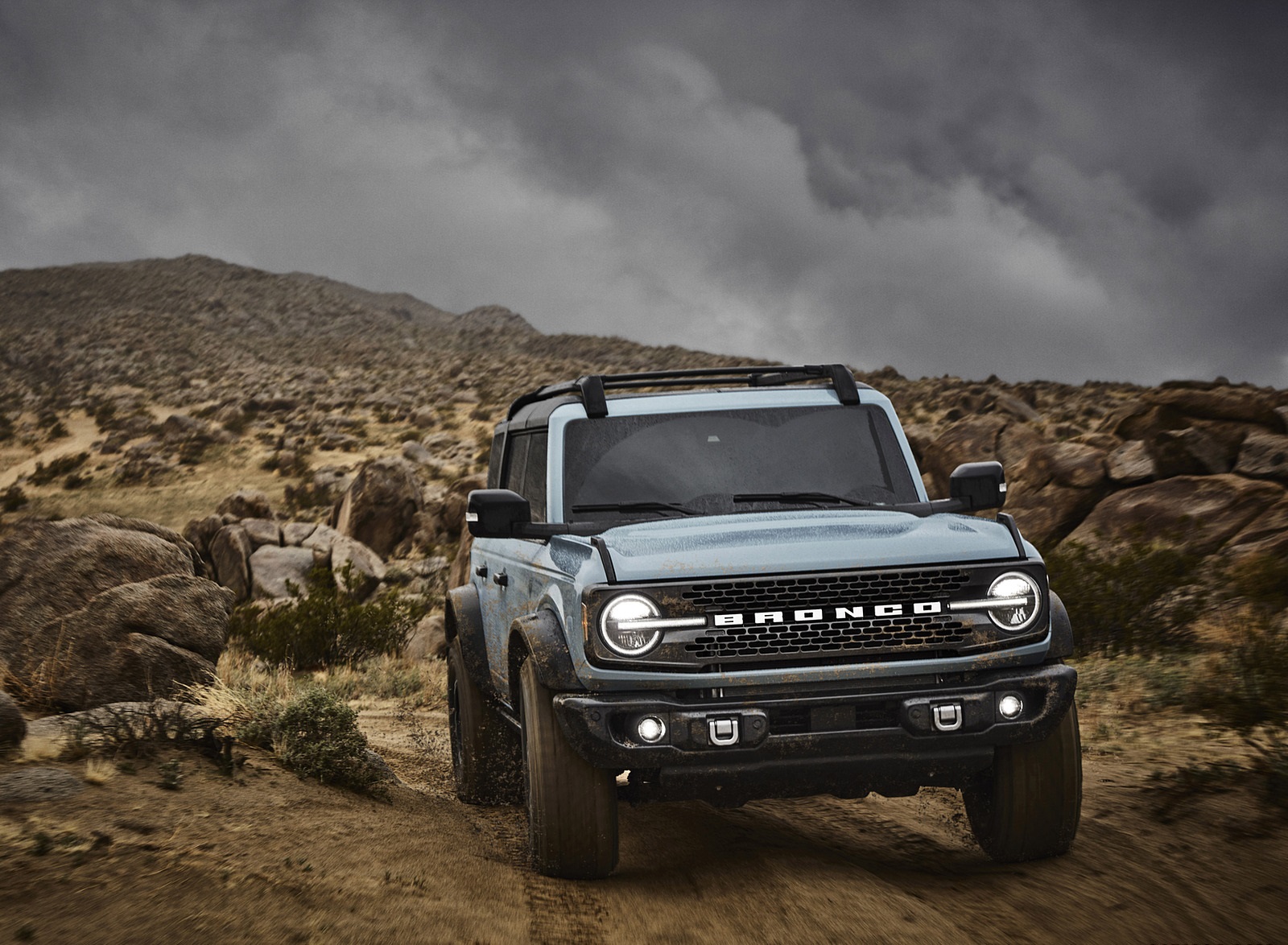 2021 Ford Bronco Badlands Four-Door (Color: Cactus Gray) Front Wallpapers (1)