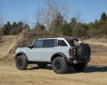 2021 Ford Bronco Badlands Four-Door (Color: Cactus Gray) Rear Three-Quarter Wallpapers  150x120