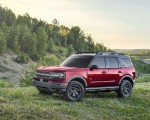 2021 Ford Bronco Sport Badlands (Color: Rapid Red Metallic Tinted Clearcoat) Front Three-Quarter Wallpapers 150x120 (6)