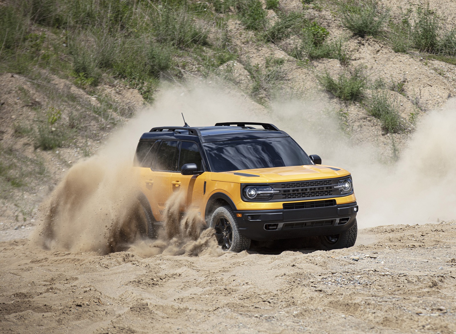 2021 Ford Bronco Sport First Edition (Color: Cyber Orange Metallic Tri-Coat) Off-Road Wallpapers  #10 of 44