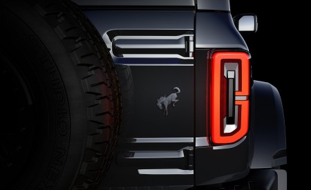 2021 Ford Bronco Tail Light Wallpapers 450x275 (25)