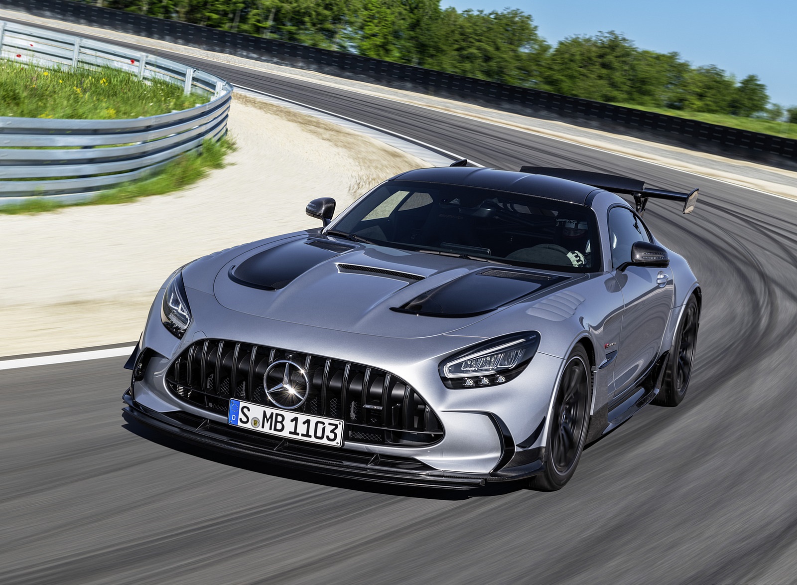 2021 Mercedes-AMG GT Black Series (Color: High Tech Silver) Front Three-Quarter Wallpapers  #134 of 204
