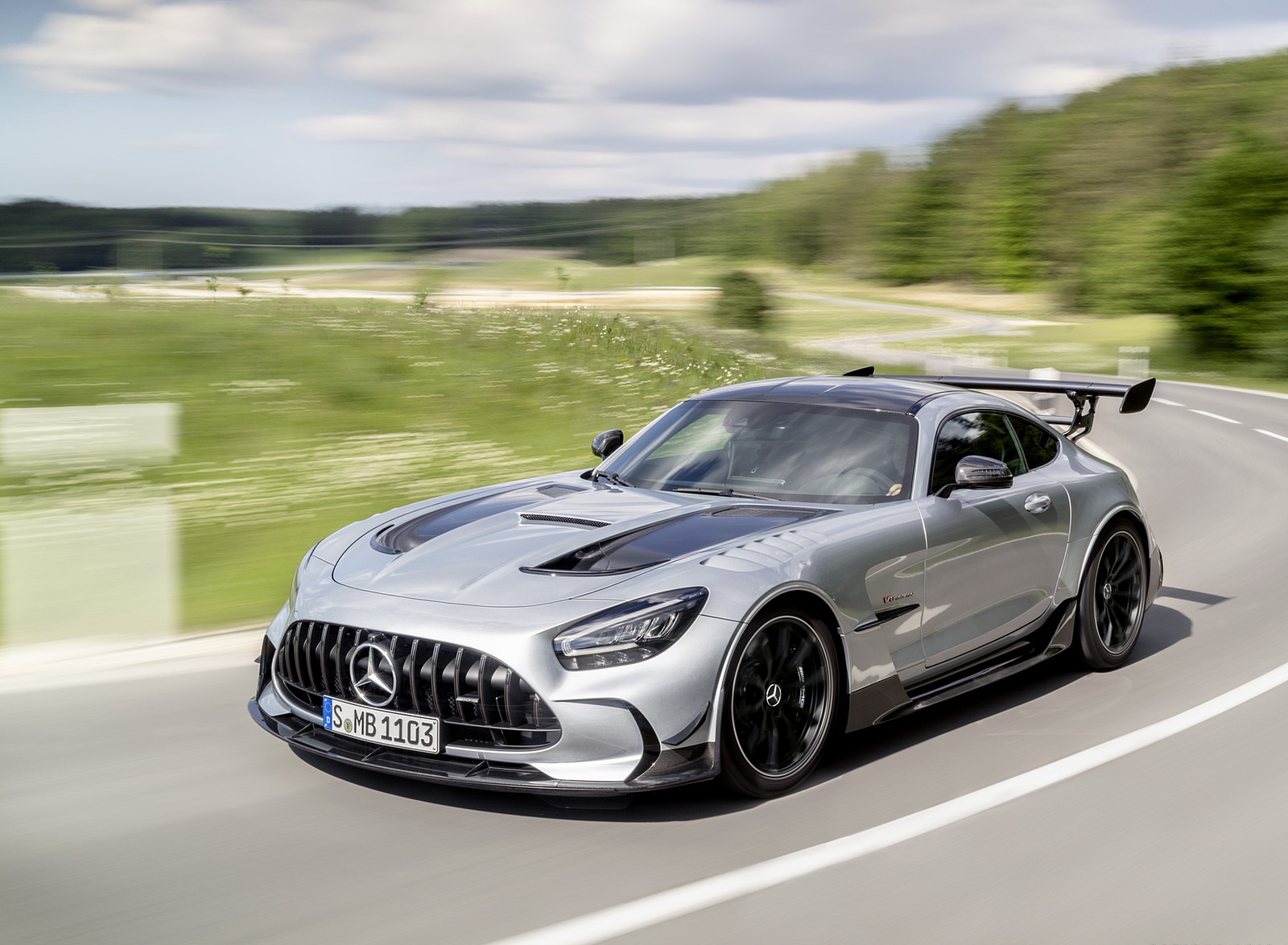 2021 Mercedes-AMG GT Black Series (Color: High Tech Silver) Front Three-Quarter Wallpapers #135 of 204