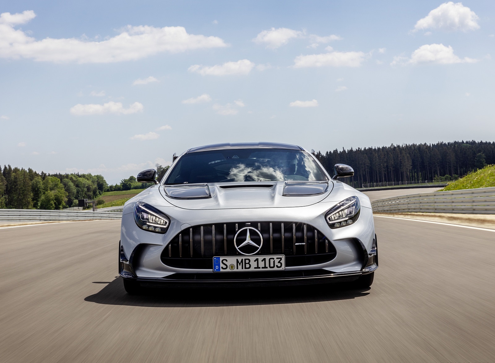 2021 Mercedes-AMG GT Black Series (Color: High Tech Silver) Front Wallpapers #124 of 204