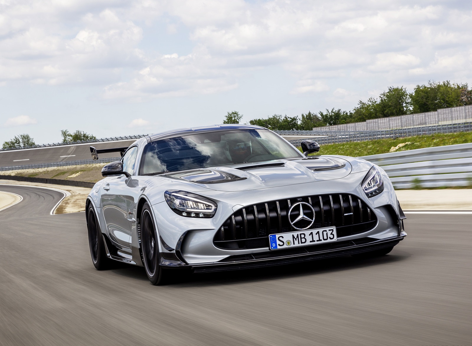 2021 Mercedes-AMG GT Black Series (Color: High Tech Silver) Front Wallpapers #125 of 204