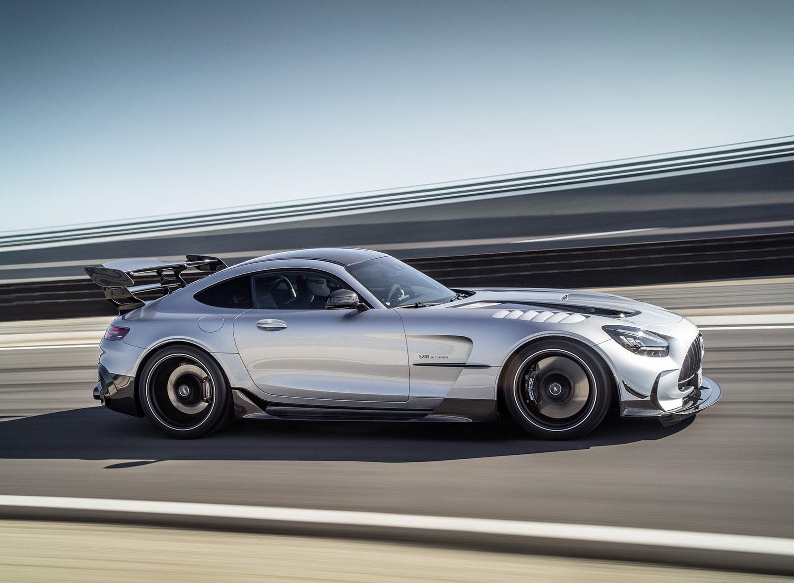 2021 Mercedes-AMG GT Black Series (Color: High Tech Silver) Side Wallpapers #133 of 204