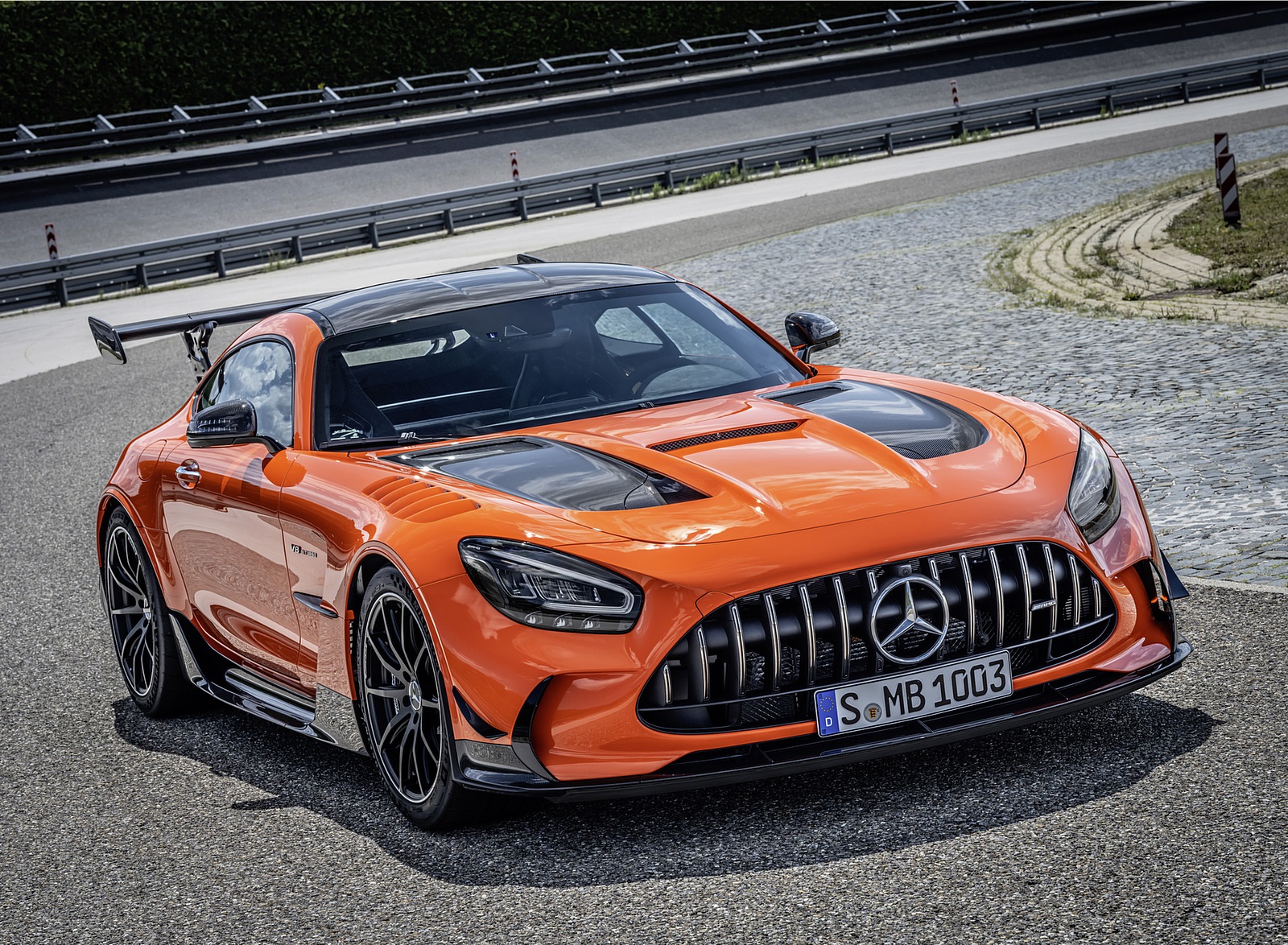 2021 Mercedes-AMG GT Black Series (Color: Magma Beam) Front Three-Quarter Wallpapers #58 of 204