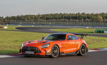 2021 Mercedes-AMG GT Black Series (Color: Magma Beam) Front Three-Quarter Wallpapers 450x275 (24)